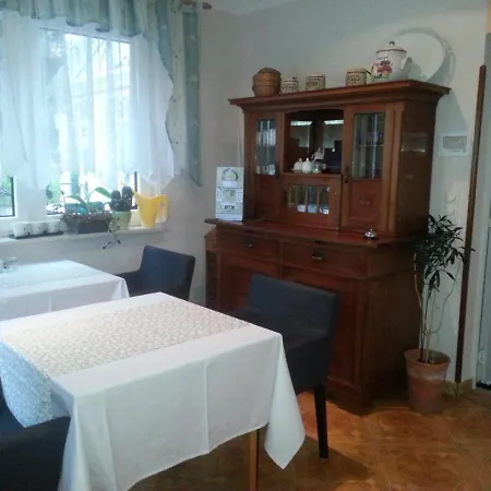 Konukevi Zur Kirchsee 3*